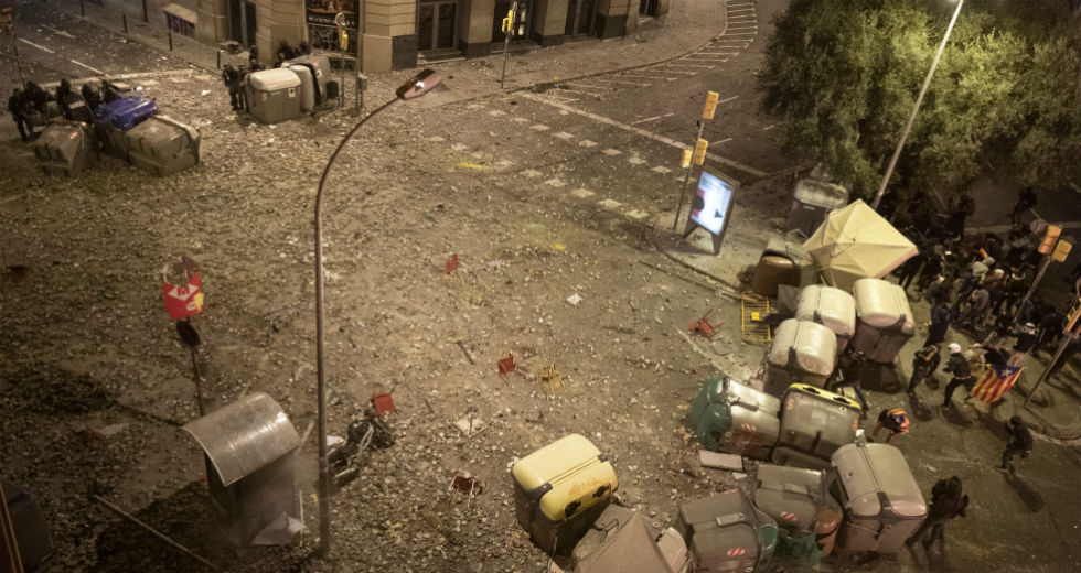 Ταραχές άνευ προηγουμένου στη Βαρκελώνη