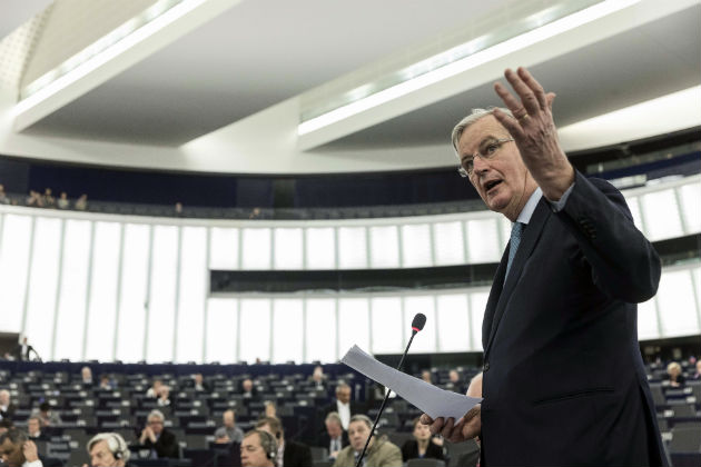 Η Τερέζα Μέι αντιμέτωπη με την πρόταση δυσπιστίας