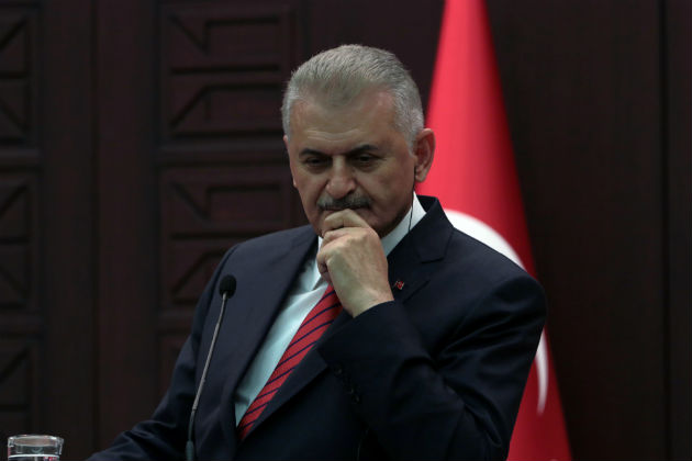 Σουλτς: Παραμένει η βίζα όσο ισχύει ο αντιτρομοκρατικός νόμος