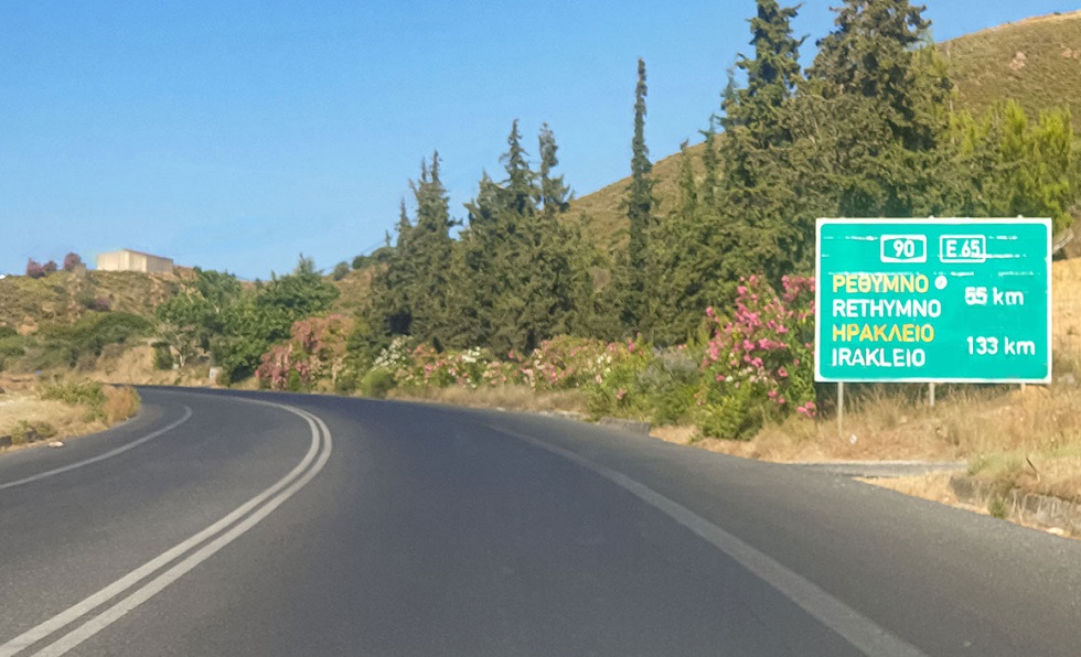 Θρήνος και ερωτηματικά για τα τρία νεαρά θύματα τροχαίου στα Χανιά