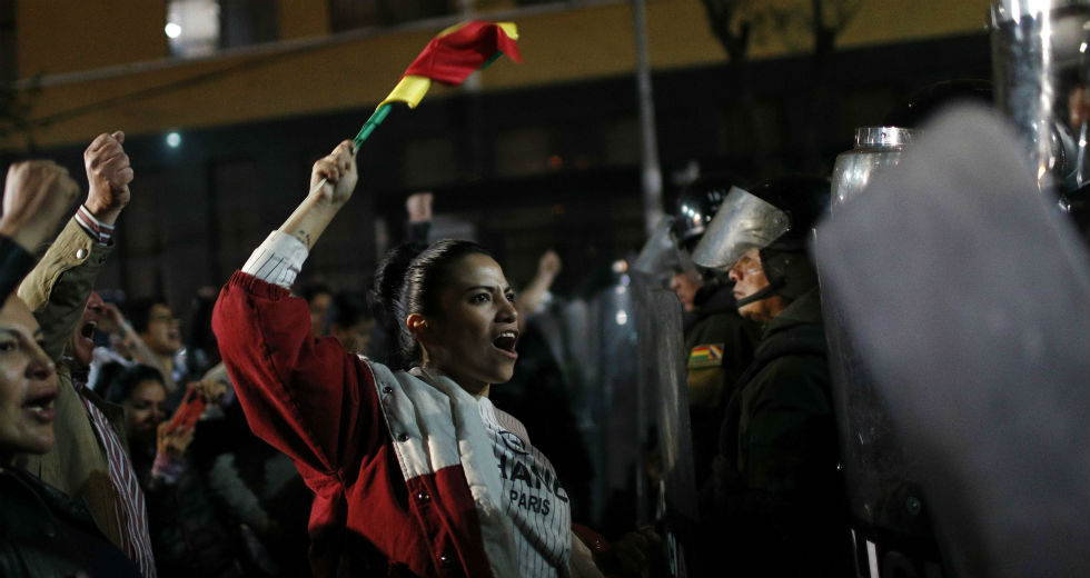 Επεισόδια στη Βολιβία μετά τη νίκη Μοράλες από τον α’ γύρο