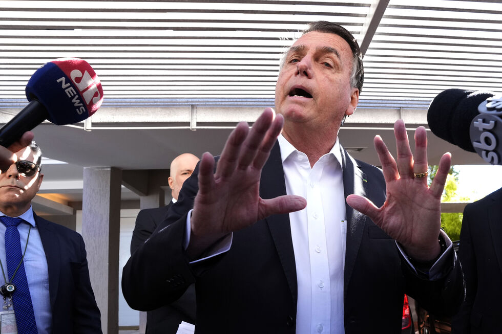 Ολοι βλέπουν το «ροζ»… κανείς δεν μιλά για το μαύρο