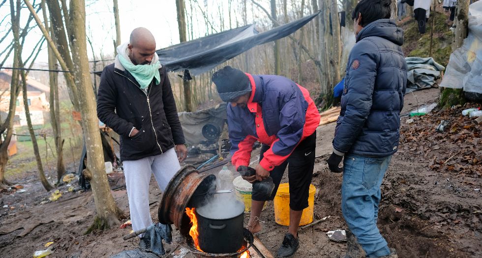 Άστεγοι στην καρδιά του χειμώνα 3.000 πρόσφυγες στη βόρεια Βοσνία