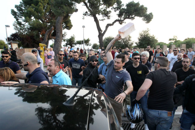 «Μου επιτέθηκαν οργανωμένοι φασίστες»