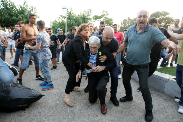 Ομόφωνη καταδίκη για την ακροδεξιά επίθεση στον Μπουτάρη