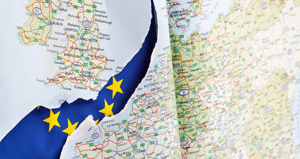Οι ήττες και η γιούχα δεν πτοούν τον Μπόρις