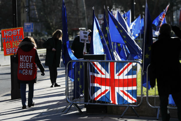 Αλλαγή της συμφωνίας για το Brexit ζητάει η Τερέζα Μέι