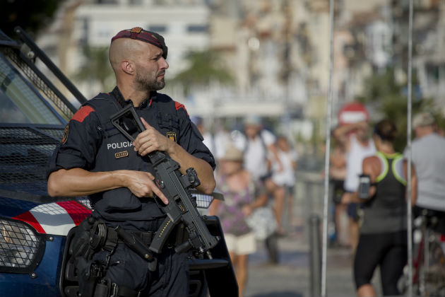 Στον οδηγό του βαν επικεντρώνουν τις έρευνες οι Ισπανοί