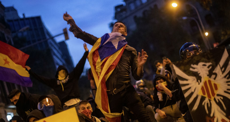 Ταραχές άνευ προηγουμένου στη Βαρκελώνη