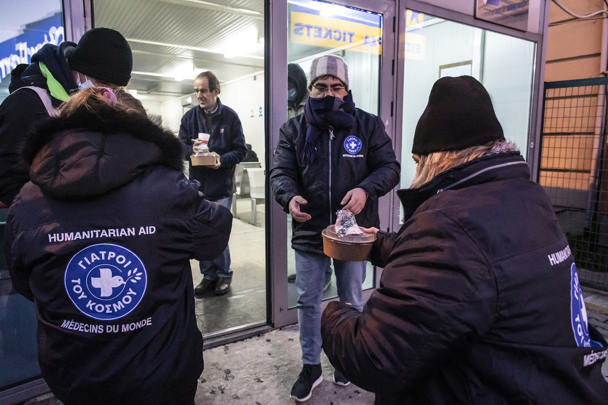 Επίσκεψη Σακελλαροπούλου στο Υπνωτήριο Αστέγων των Γιατρών του Κόσμου