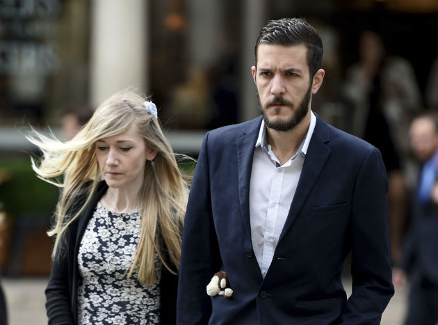 Η υπόθεση του μικρούλη Τσάρλι κρίνεται στο δικαστήριο