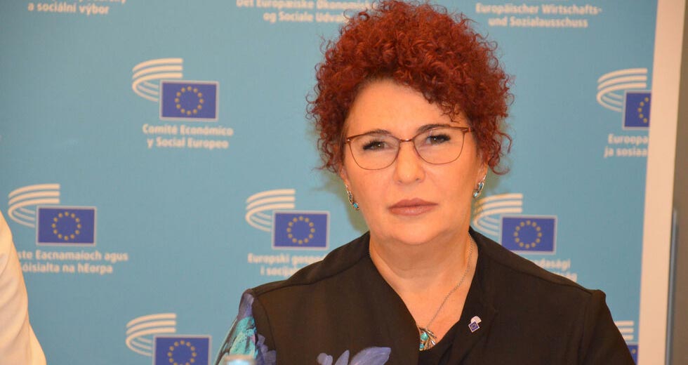 Η κοινωνία είναι το κλειδί
