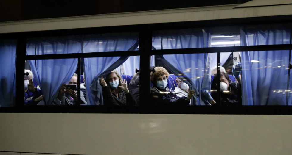 Επιχειρήσεις απεγκλωβισμού από το κρουαζιερόπλοιο Diamond Princess