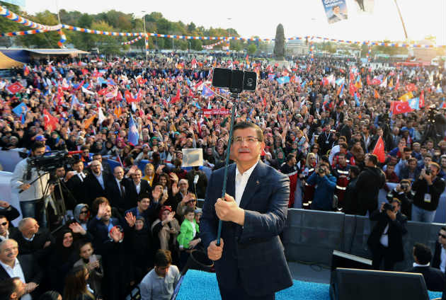 AKP… με θεμιτά κι αθέμιτα μέσα