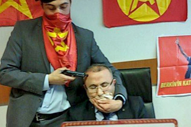 Θρίλερ στο δικαστικό μέγαρο της Πόλης