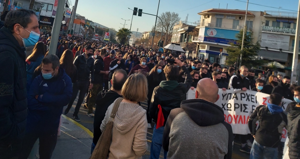 Μαζικά στις γειτονιές ενάντια στην έξαρση της αστυνομικής βίας και την καταστολή