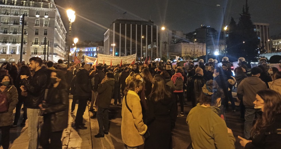 «Οι λαοί δεν έχουν ανάγκη από προστάτες…»