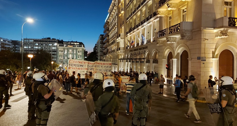 Χημικά και αύρες κατά φοιτητών από τα ΜΑΤ