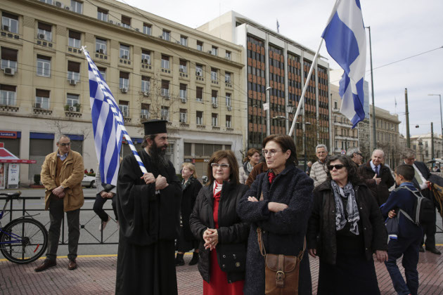 Κυκλοφοριακό «έμφραγμα» στο κέντρο λόγω… ιερής διαμαρτυρίας