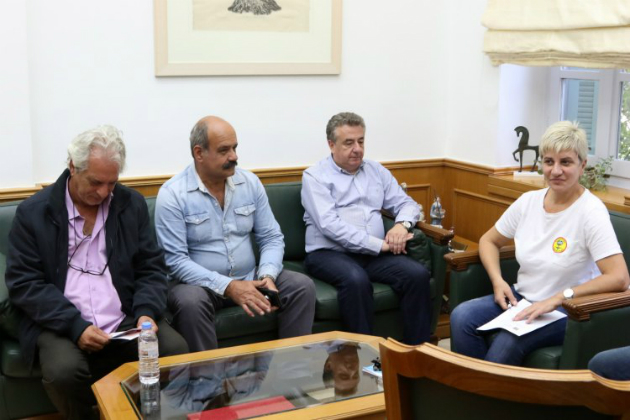 Διαμαρτυρία στην Περιφέρεια κατά του αεροδρομίου στο Καστέλλι