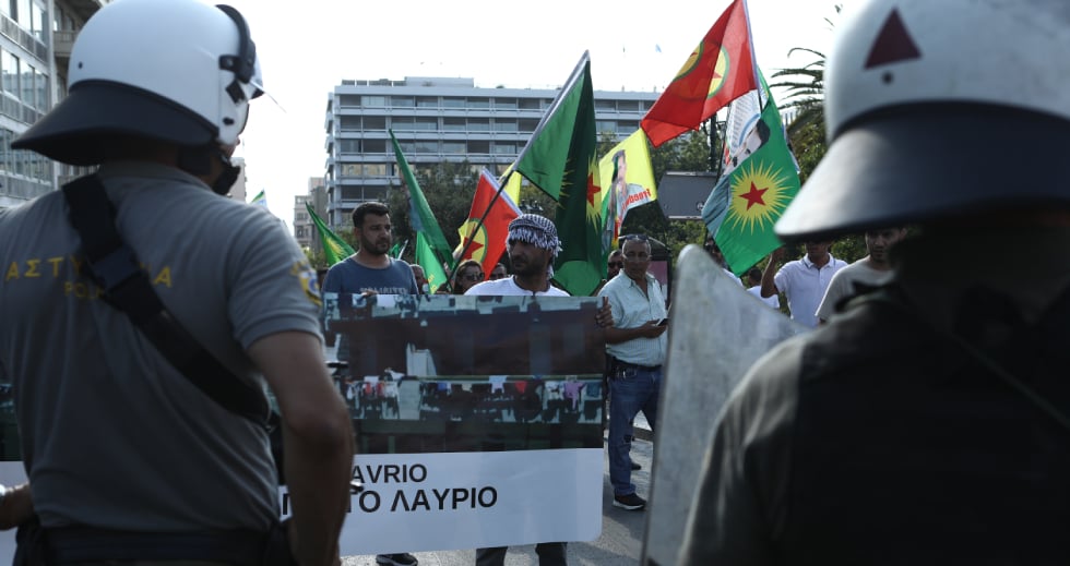 Συγκέντρωση αλληλεγγύης στους Κούρδους που έδιωξαν ξημερώματα απ’ το camp