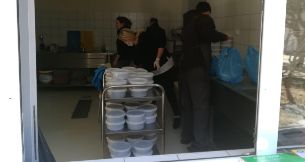 Συνεχίζονται οι διανομές συσσιτίων από την Κοινότητα Αλληλεγγύης Ηρακλείου
