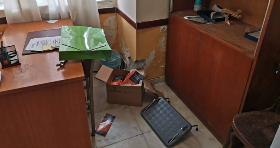 Διέρρηξαν το Εργατικό Κέντρο Χανίων, εκτεταμένες ζημιές