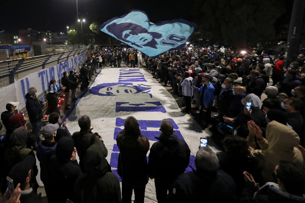 Η Αργεντινή αποχαιρετά το αγαπημένο της «χρυσό παιδί»