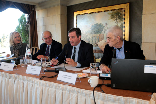 «Στην αρχή υπήρχαν αντιδράσεις, τώρα κάνουν ουρά…»