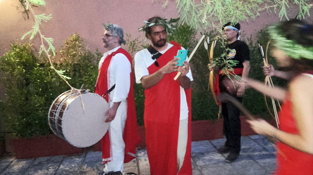 Το ευοί ευάν των δωδεκαθεϊστών