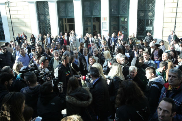 Ένταση πριν την απολογία του δολοφόνου της Δώρας Ζέμπερη