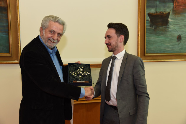 Μήνυμα Μαδούρο σε Τσίπρα μέσω Δρίτσα