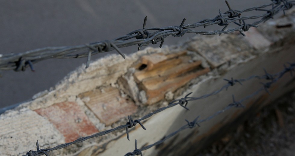 Στον χώρο των βασανιστηρίων του ΕΑΤ-ΕΣΑ στον Πειραιά με το ΑΠΕ-ΜΠΕ