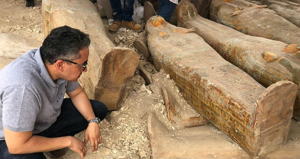 Οι Αιγύπτιοι αρχαιολόγοι ανακάλυψαν 20 άθικτες σαρκοφάγους στο Λούξορ