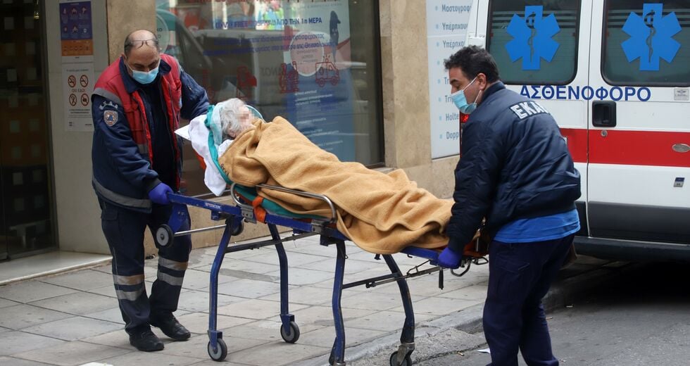 Χάος και με την επίταξη του ιδιωτικού τομέα