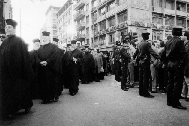 Οταν το ράσο γινόταν σημαία