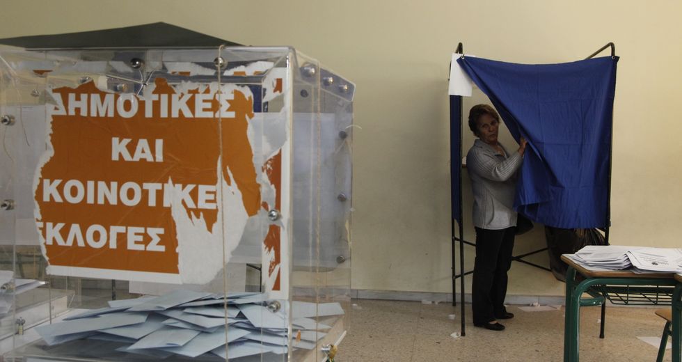 Ο φαύλος κύκλος από τις πρακτικές της εκάστοτε αντιπολίτευσης και η θέση του ψηφοφόρου μπροστά στην κάλπη