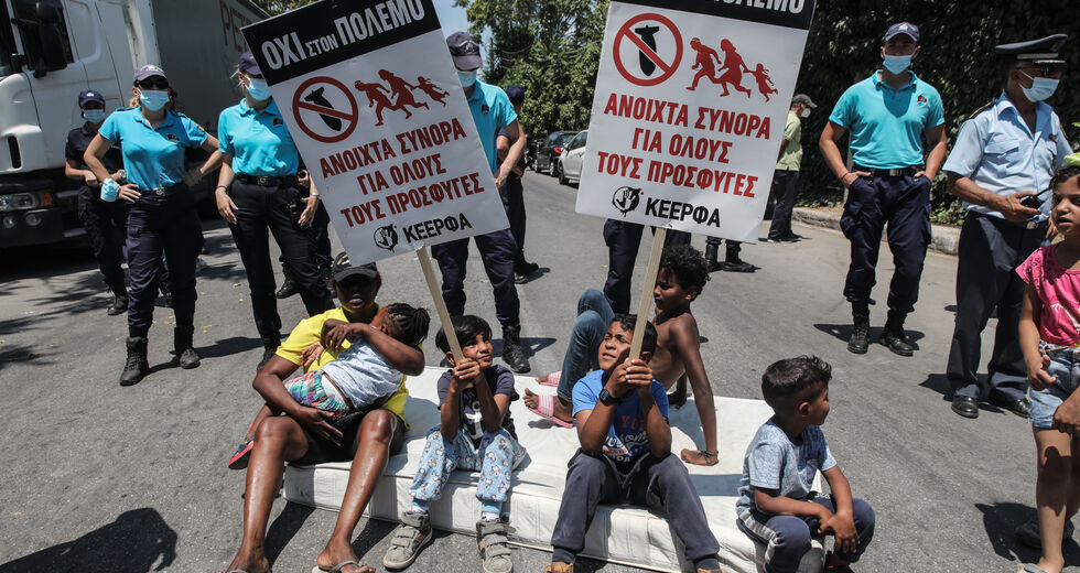 Δυναμικό «όχι» από τον Ελαιώνα
