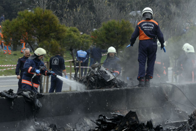 Συντριβή ελικοπτέρου σε αυτοκινητόδρομο της Κωνσταντινούπολης
