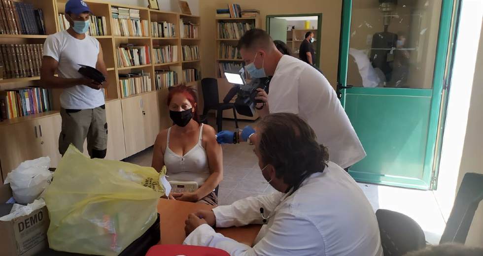 Συνεχίζονται για δεύτερη μέρα οι εμβολιασμοί σε δυσπρόσιτες περιοχές της Κρήτης