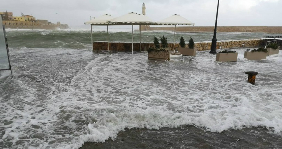 Στον κλοιό του «Ηφαιστίωνα» η Κρήτη