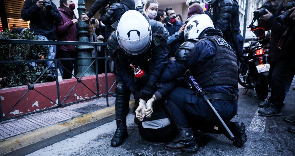Άγρια καταστολή στην συγκέντρωση για τον Κουφοντίνα