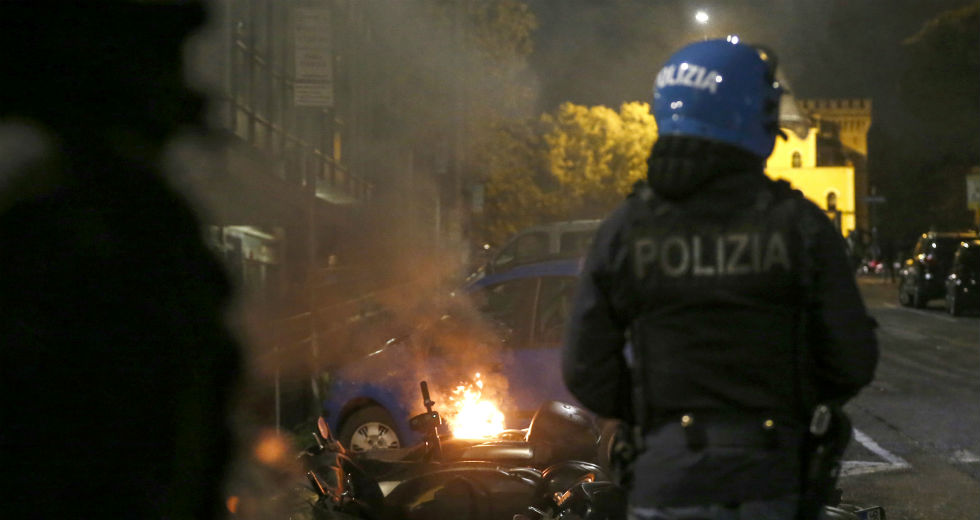 Διάταγμα με νέα μέτρα υπέγραψε ο Κόντε – Δύσκολος μήνας για τους Ιταλούς