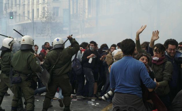 Φωτιές στον Αγνωστο