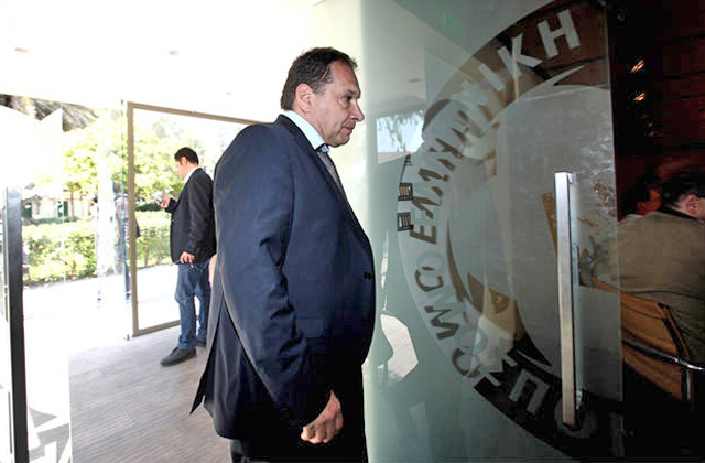 Αλλοι «καίγονται» να φύγει ο Κοντονής