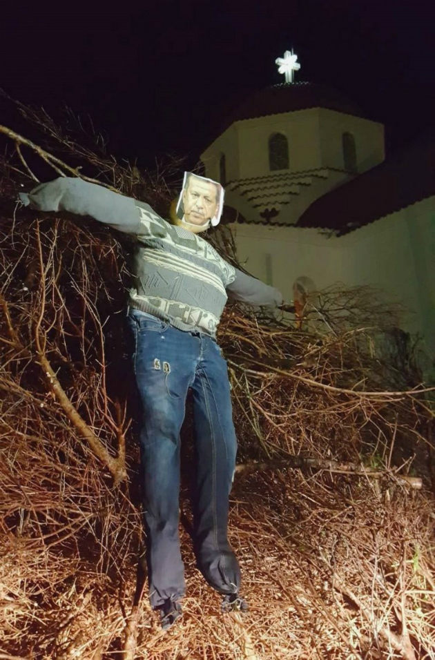 Πασχαλιάτικη… «διπλωματία» από Κρητικούς – Έκαψαν τον Ερντογάν