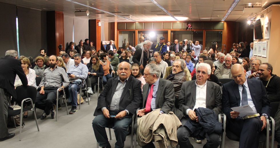 Τείχος της Δημοκρατίας απέναντι στη Χρυσή Αυγή [ Βίντεο ]