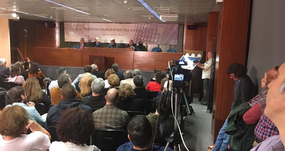 Τείχος της Δημοκρατίας απέναντι στη Χρυσή Αυγή [ Βίντεο ]