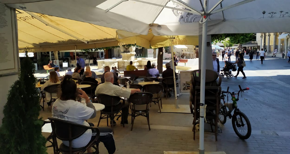 Πρώτη μέρα λειτουργίας της εστίασης στο Ηράκλειο