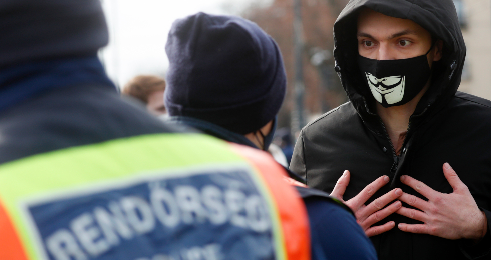 Μπαράζ συλλήψεων σε διαδηλώσεις κατά του lockdown σε ευρωπαϊκές χώρες